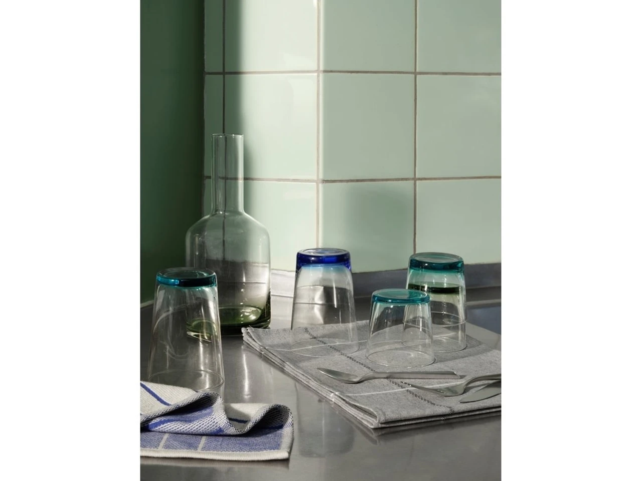 Broste Copenhagen Hue Glazen 30cl Turquoise set Van 6 Stuks - 14496253 4 Broste Copenhagen Hue Glazen 30cl Turquoise set Van 6 Stuks - 14496253 - Afbeelding 4