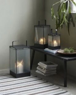 House Doctor Blaze Lantaarn Antiek Zwart H40cm - 203990702 -Bloomingville Verkoopwinkel house doctor blaze lantaarn antiek zwart h40cm 203 4