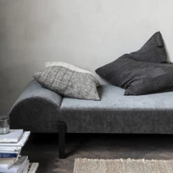 House Doctor Diva Dagbed - Grijs -Bloomingville Verkoopwinkel house doctor diva dagbed grijs 2