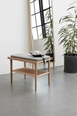 Hubsch Bank Met Grijs Kussen -Bloomingville Verkoopwinkel hubsch bank met grijs kussen 4